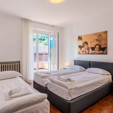 Domaso By Interhome דירה Vercana